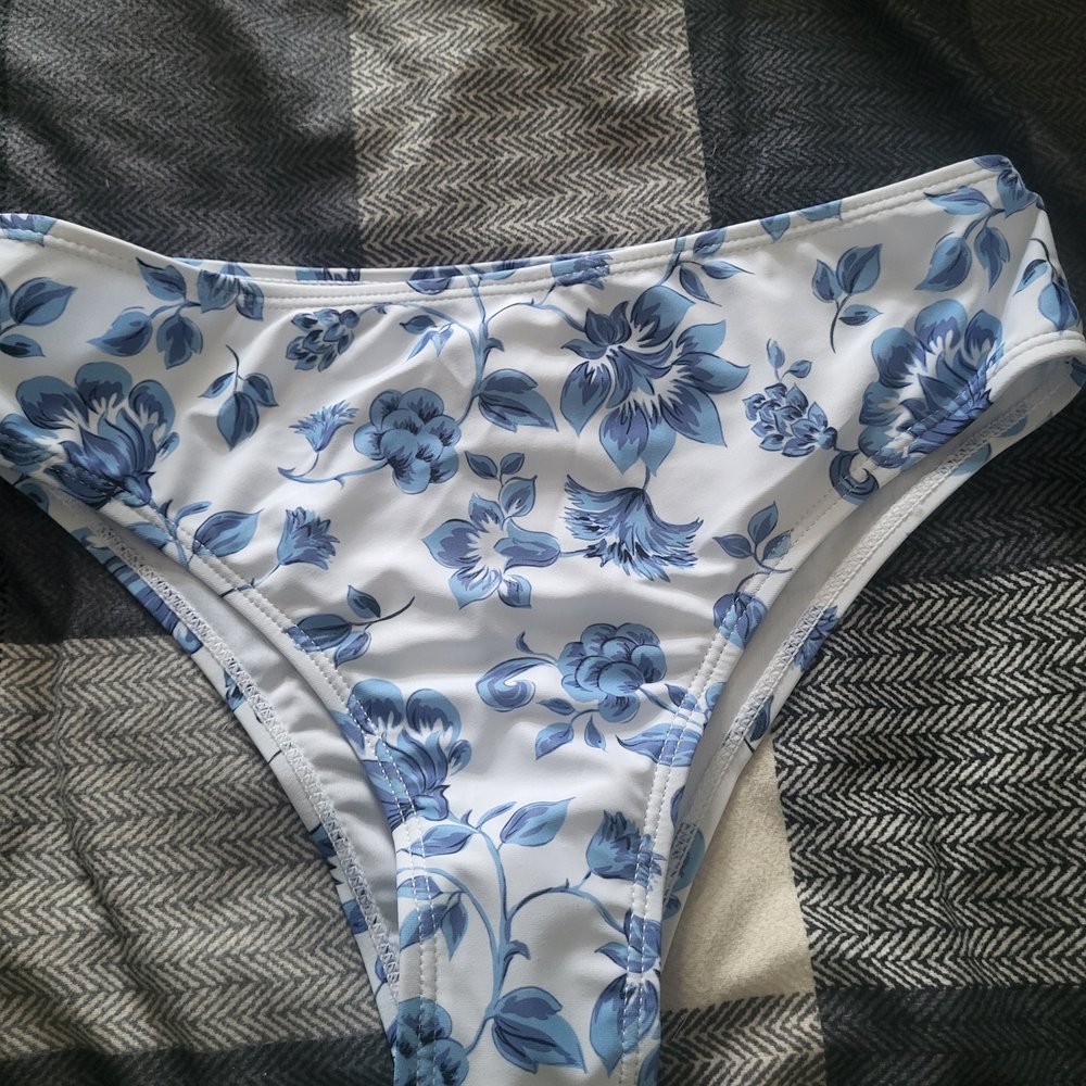 SHEIN Blue Floral Bikini Bottom